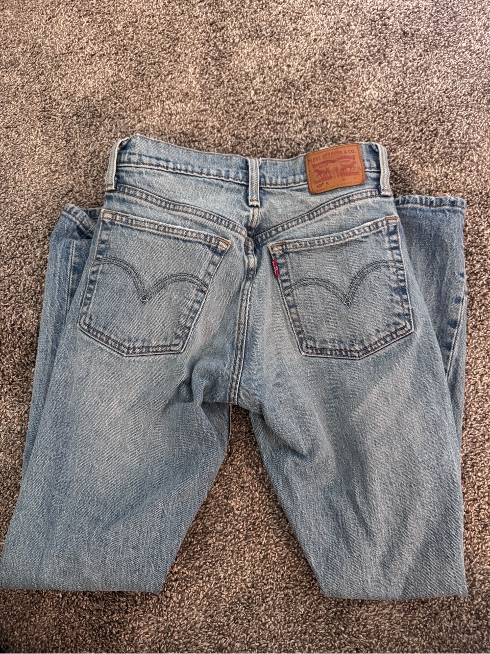 Levi's Straight Leg is Jeans in Light Blue Denim